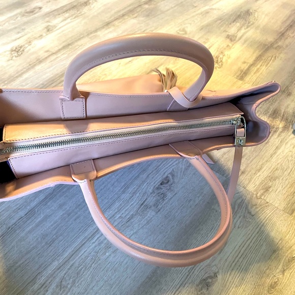 Laurel Purse - Large Tote Bag - Blush Pink and Purple Interior - Picture 14 of 15